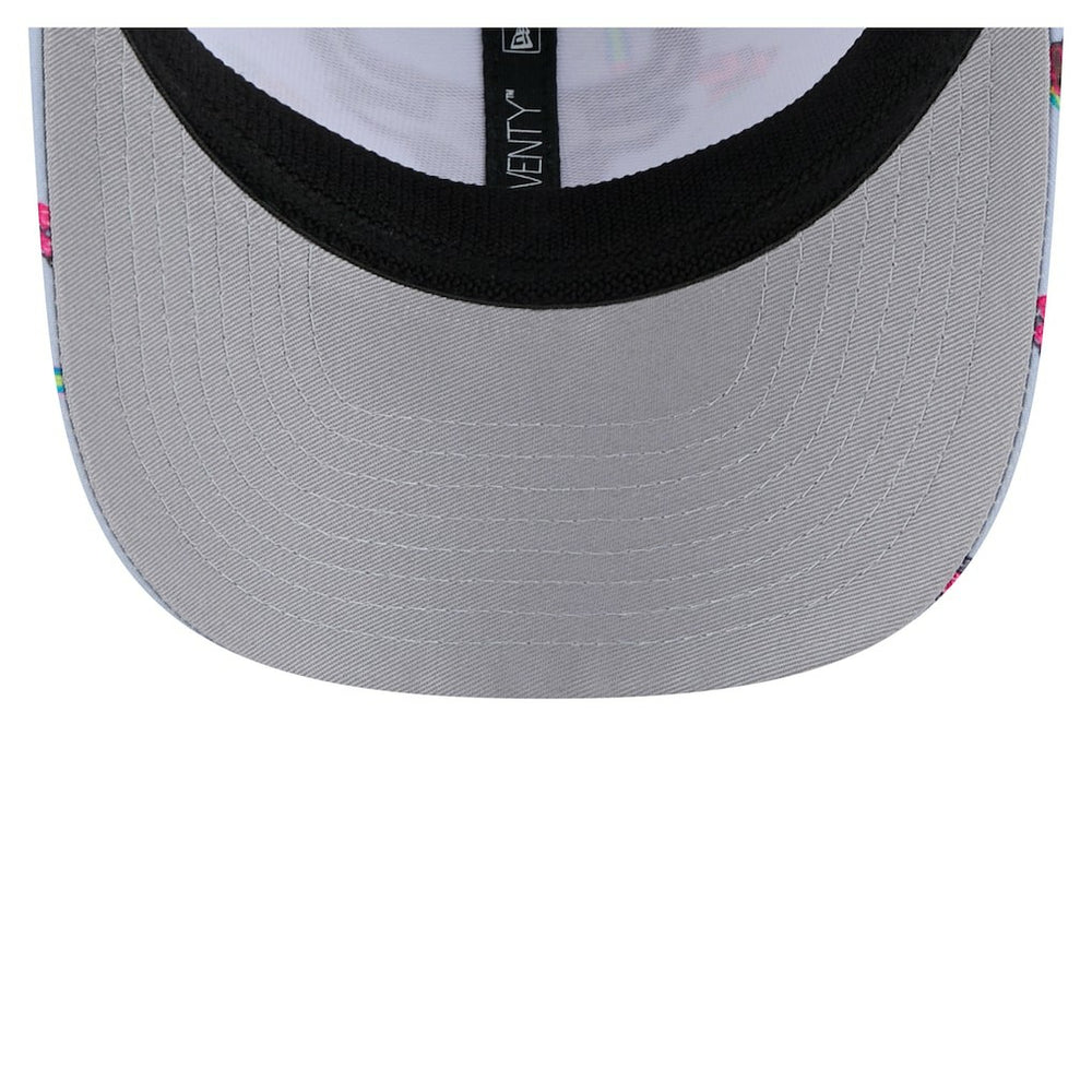 Chicago Bulls Adventure Aloha Pattern 9SEVENTY Stretch-Snap Hat Light Blue/Gray | New Era US
