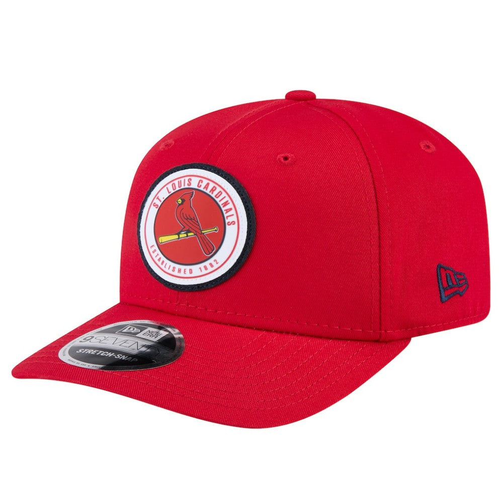 St. Louis Cardinals New Era Circle Patch 9SEVENTY Stretch-Snap Hat - Red - New Era Online