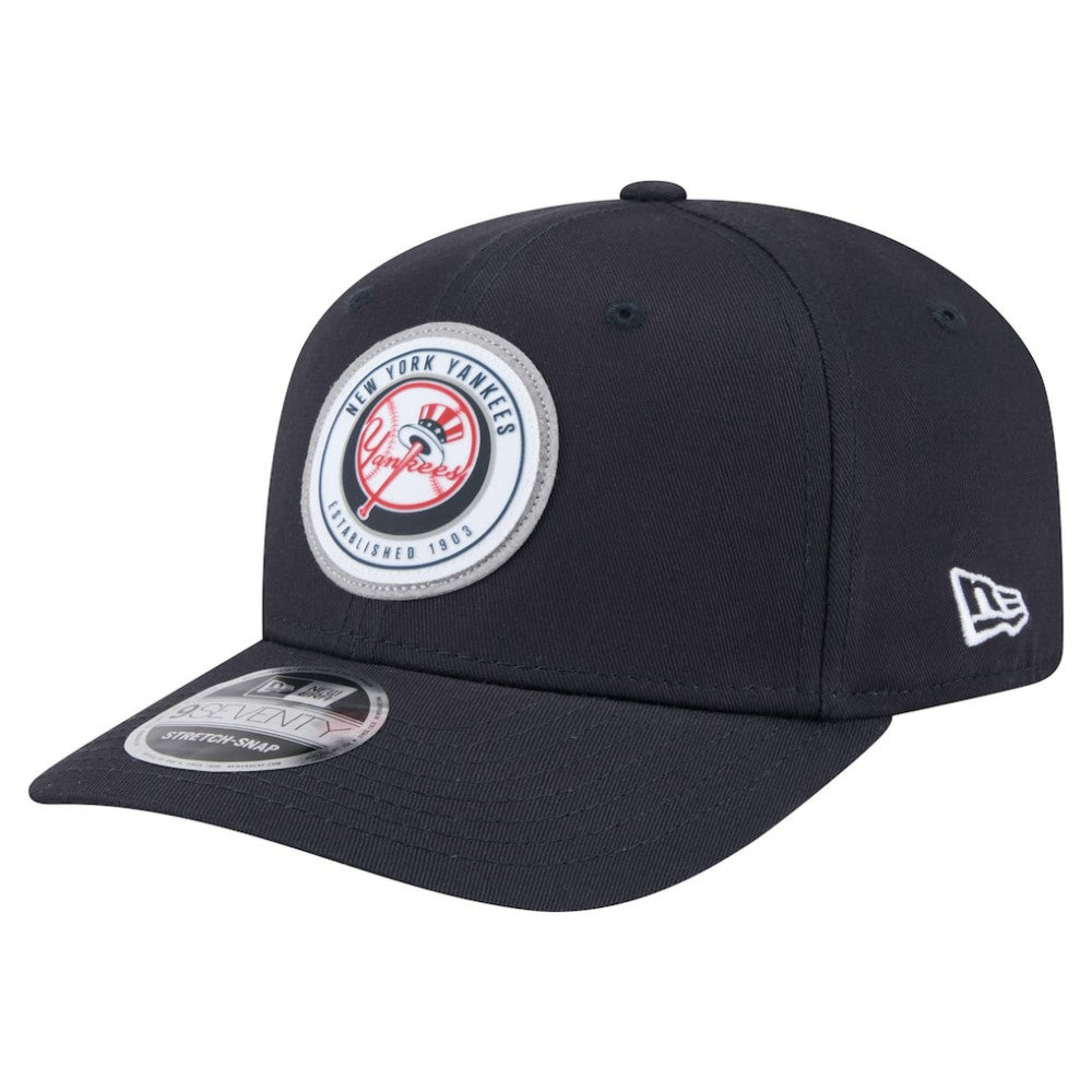 New York Yankees New Era Circle Patch 9SEVENTY Stretch-Snap Hat - Navy - New Era Online
