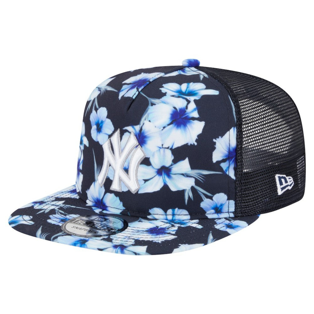 New York Yankees New Era Adventure Pattern Golfer Trucker Snapback Hat - Navy - New Era Discount