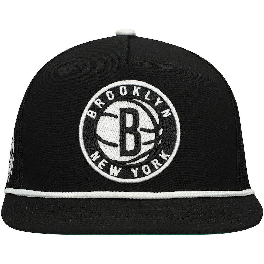 Brooklyn Nets Roper Trucker Snapback Hat Black | Mitchell & Ness US