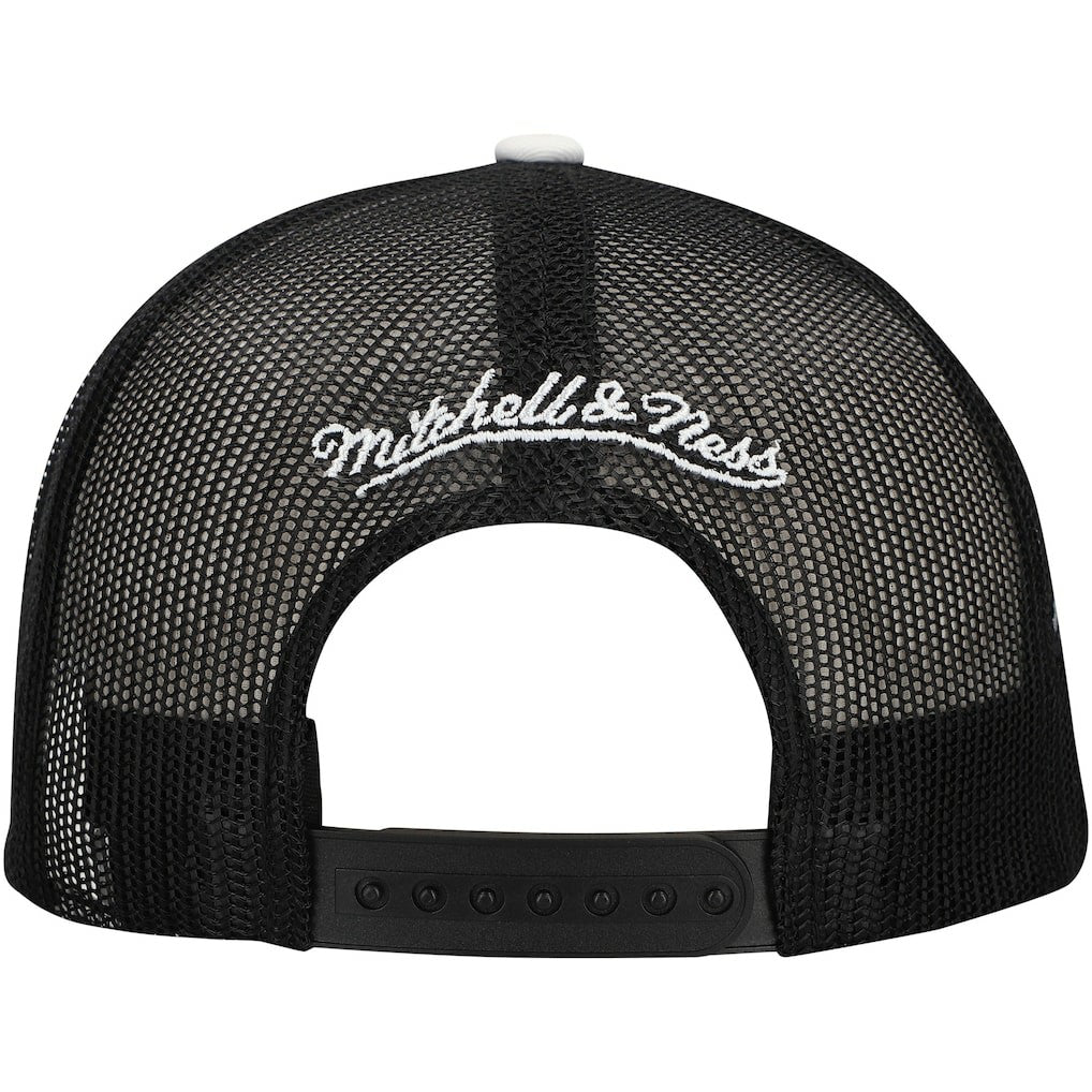 Brooklyn Nets Roper Trucker Snapback Hat Black | Mitchell & Ness US