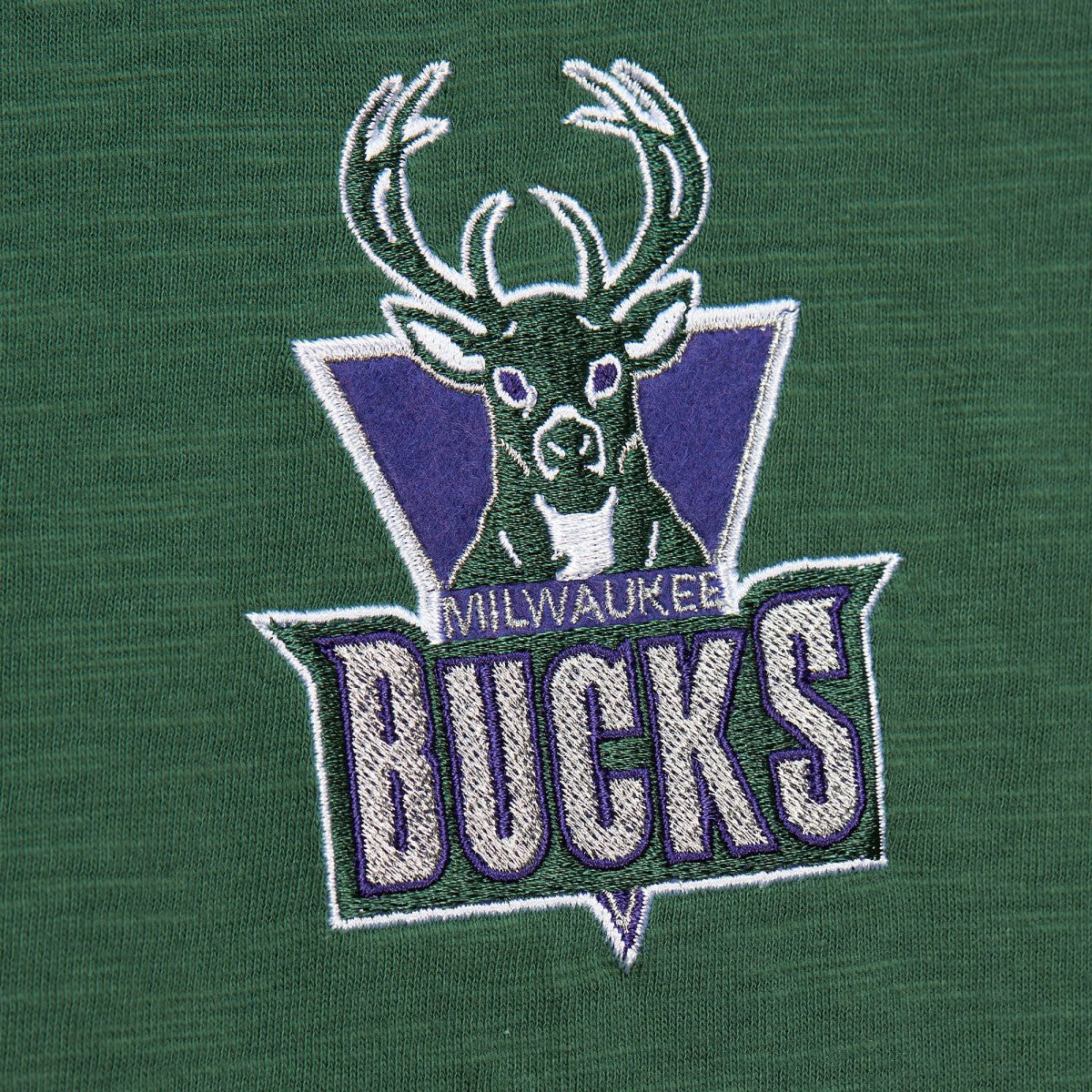 Milwaukee Bucks Hardwood Classics Felt Applique Slub T-Shirt Green | Mitchell & Ness outlet