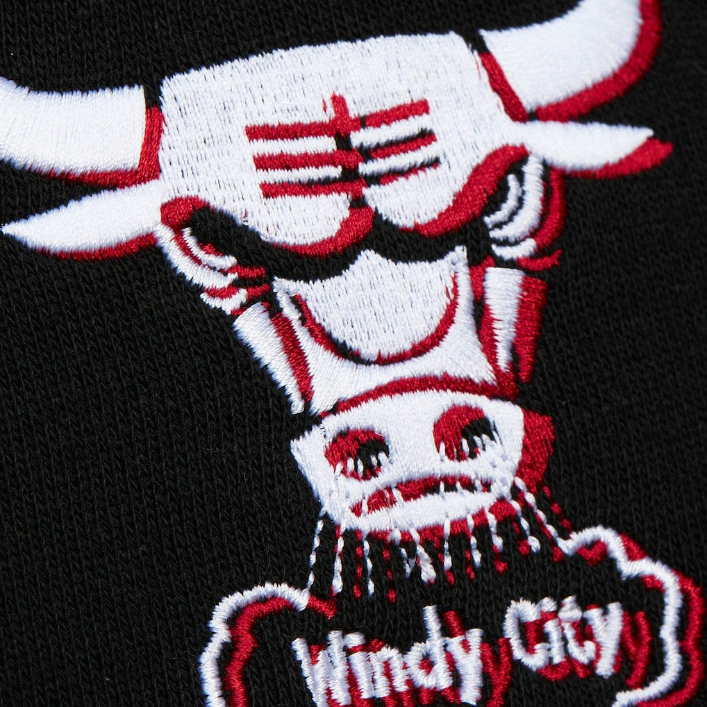 Chicago Bulls Women's Hardwood Classics Cropped Pullover Hoodie Black | Mitchell & Ness online
