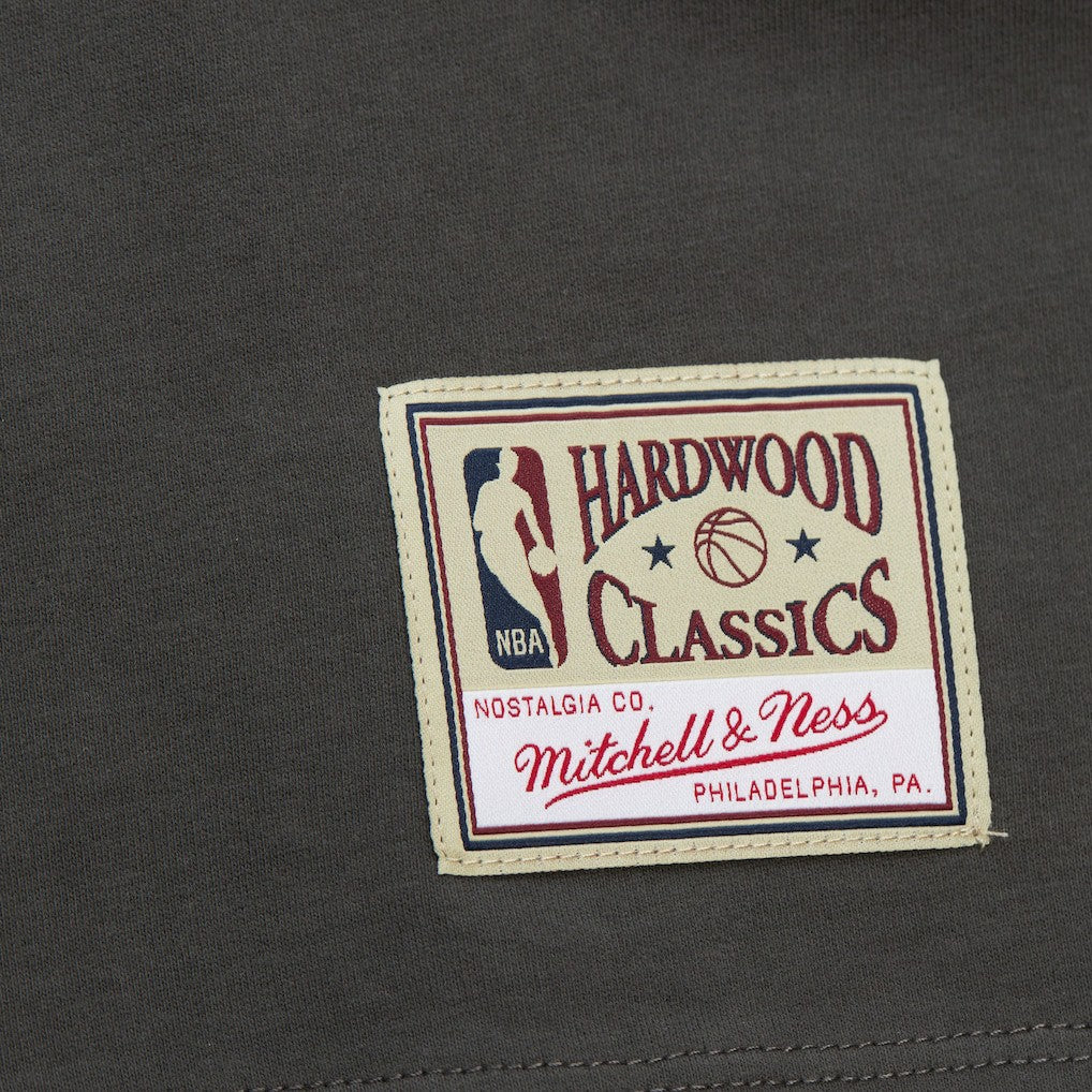 Philadelphia 76ers Women's Hardwood Classics Oversized Boyfriend T-Shirt Charcoal | Mitchell & Ness outlet