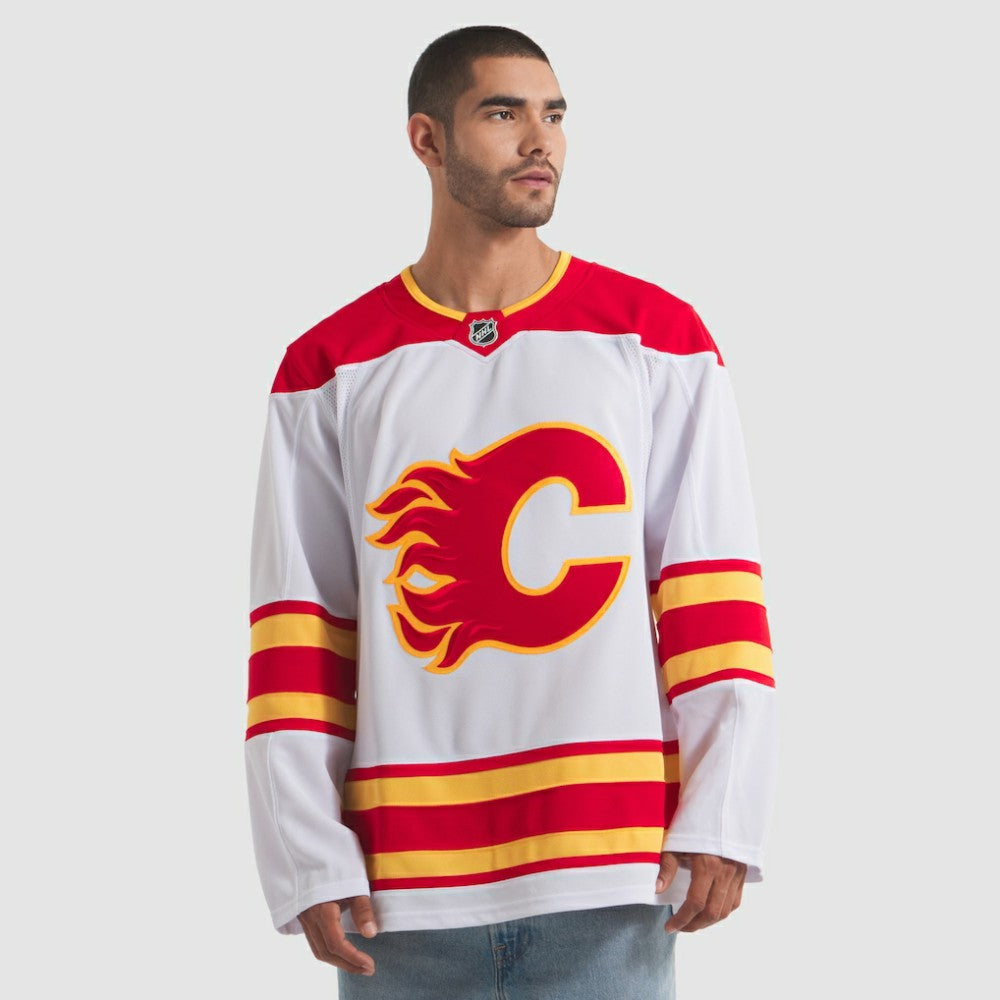 Calgary Flames Fanatics Away Premium Jersey - White - NHL 202015680