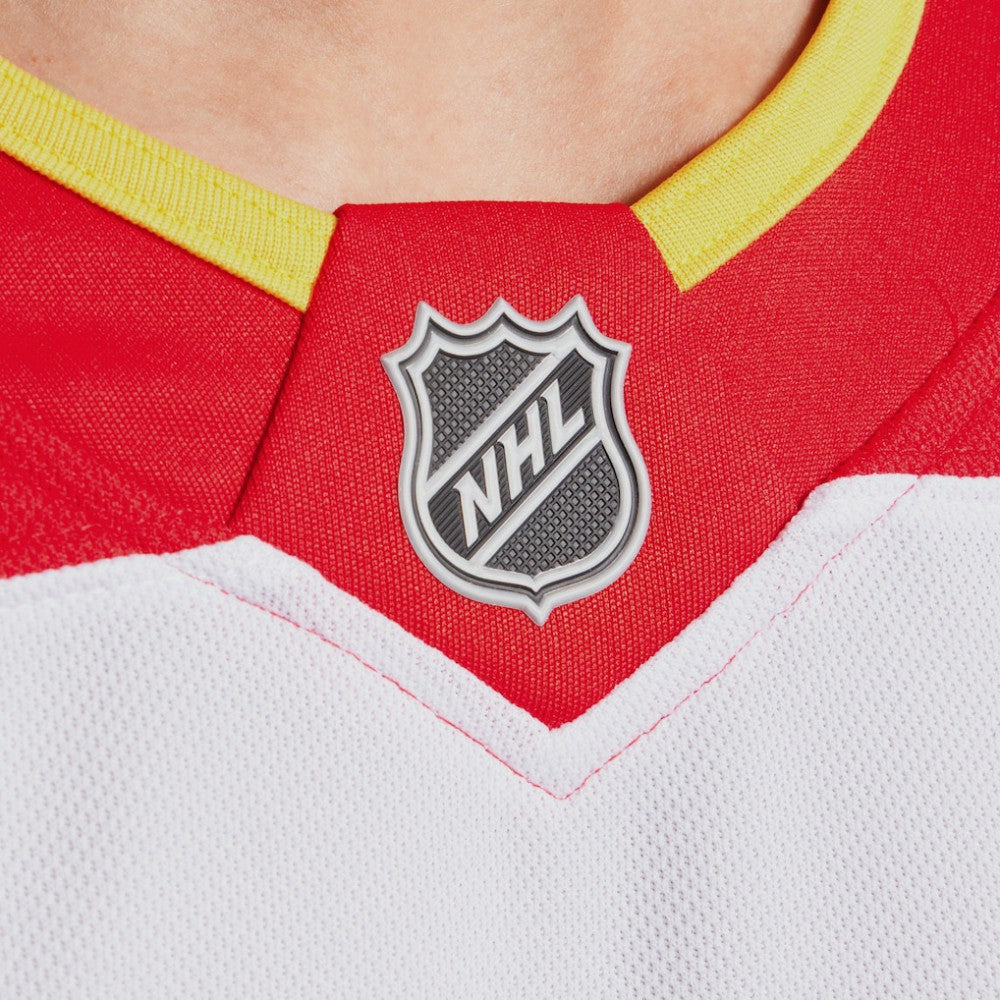 Calgary Flames Fanatics Away Premium Jersey - White - NHL 202015680