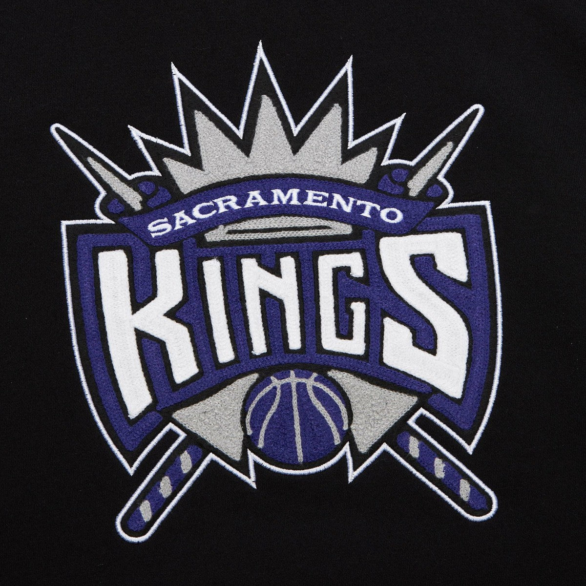 Sacramento Kings Chainstitch Applique Vintage Heavyweight Pullover Hoodie Black | Mitchell & Ness discount