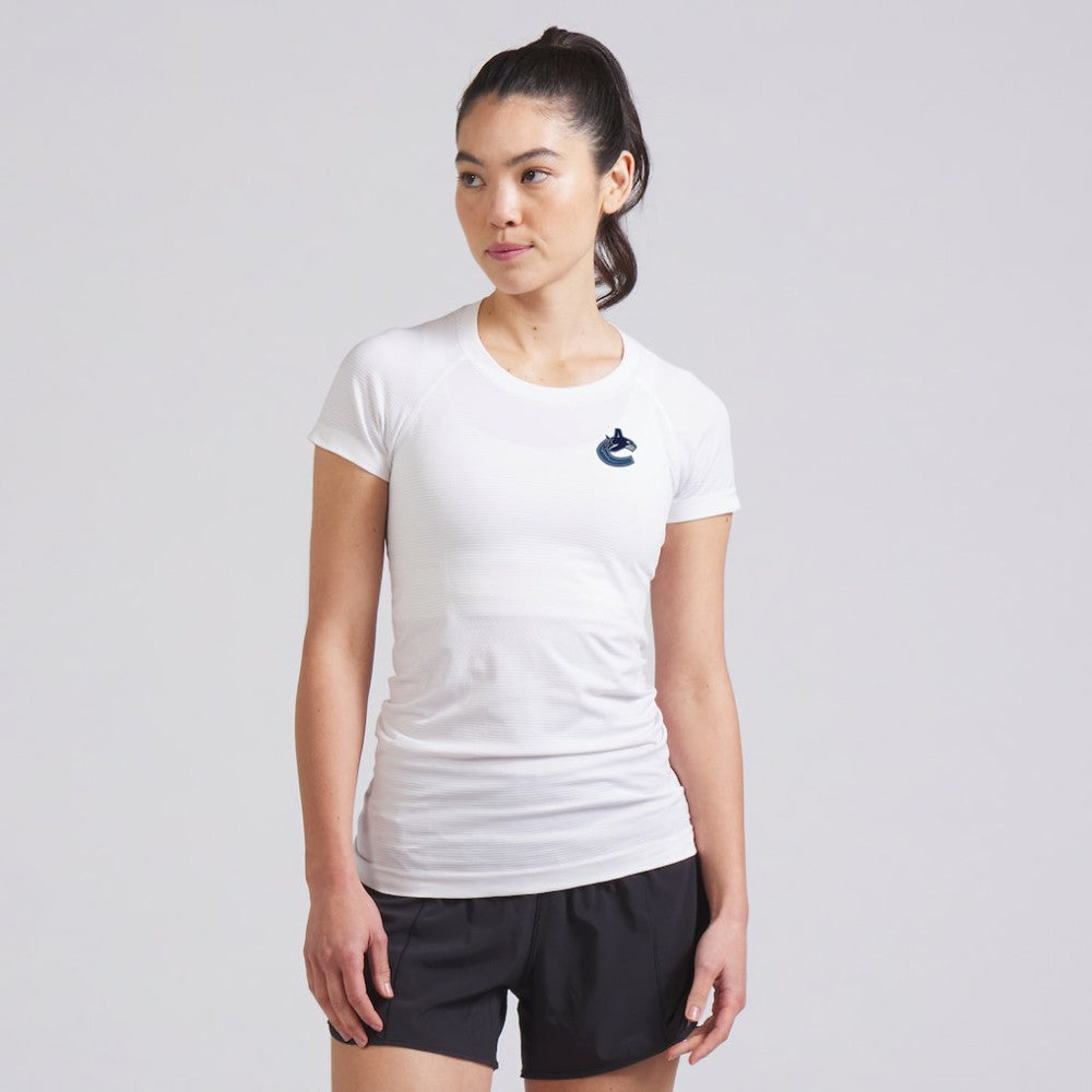 Vancouver Canucks lululemon Women's Swiftly Tech Short-Sleeve Shirt 2.0 - White - NHL 202164652