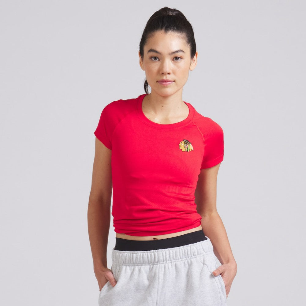 Chicago Blackhawks lululemon Women's Swiftly Tech Short-Sleeve Shirt 2.0 - True Red - NHL 202164655