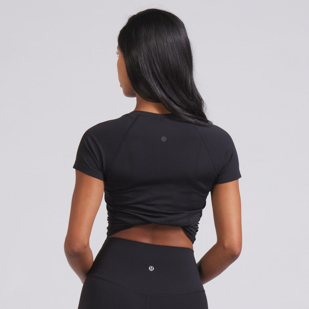 Boston Bruins lululemon Women's Swiftly Tech Short-Sleeve Shirt 2.0 - Black - NHL 202164665