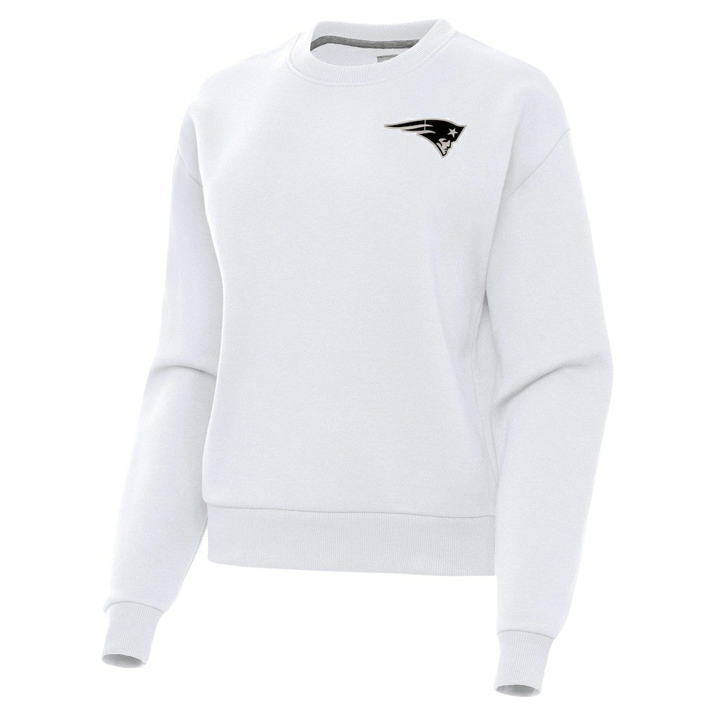 New England Patriots Antigua Women's Victory Pullover Sweatshirt White