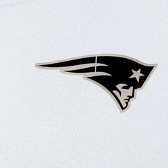 New England Patriots Antigua Women's Victory Pullover Sweatshirt White