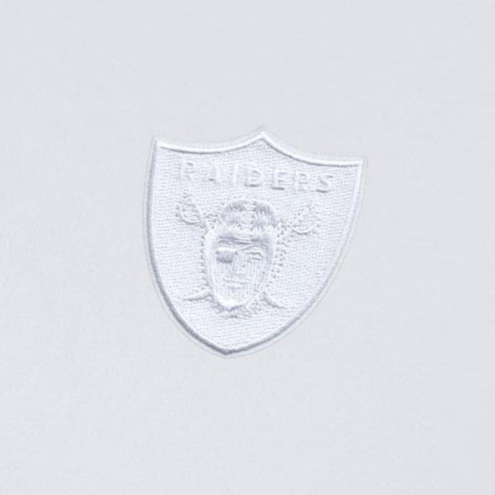 Las Vegas Raiders Antigua Intent Quarter-Zip Top White