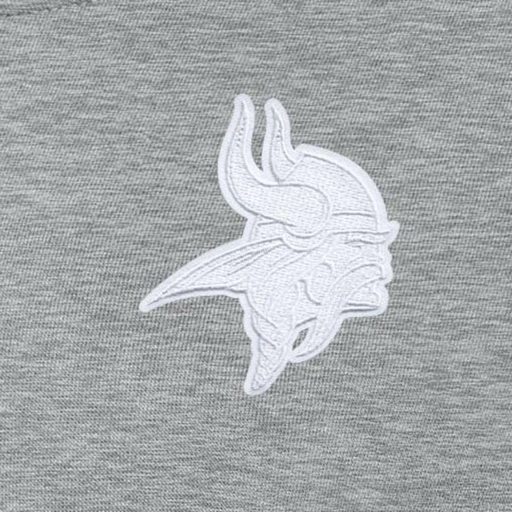 Minnesota Vikings Antigua Women's Victory Crew Pullover Sweatshirt Heather Gray