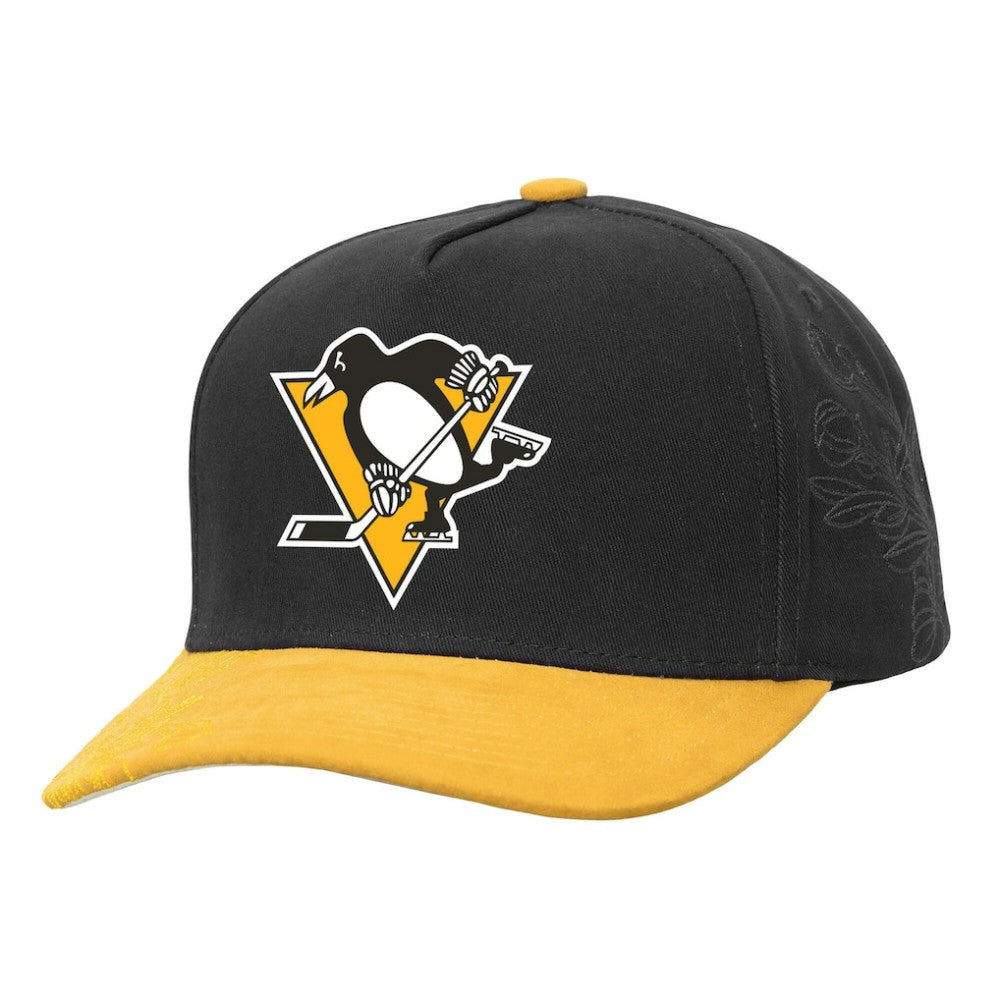 Pittsburgh Penguins Mitchell & Ness May Flowers Pro Crown Adjustable Hat - Black/Gold - NHL 202492210