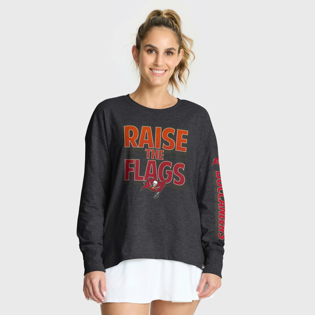 Fanatics Tampa Bay Buccaneers Women's Hometown Legacy Long Sleeve T-Shirt Heather Pewter