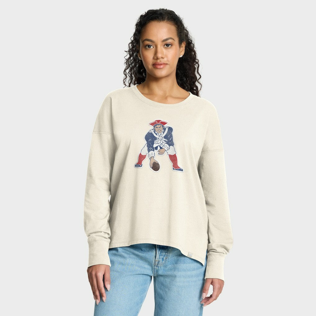 Fanatics New England Patriots Women's Dove Legacy Long Sleeve T-Shirt Cream