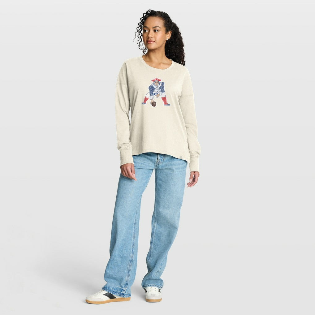 Fanatics New England Patriots Women's Dove Legacy Long Sleeve T-Shirt Cream