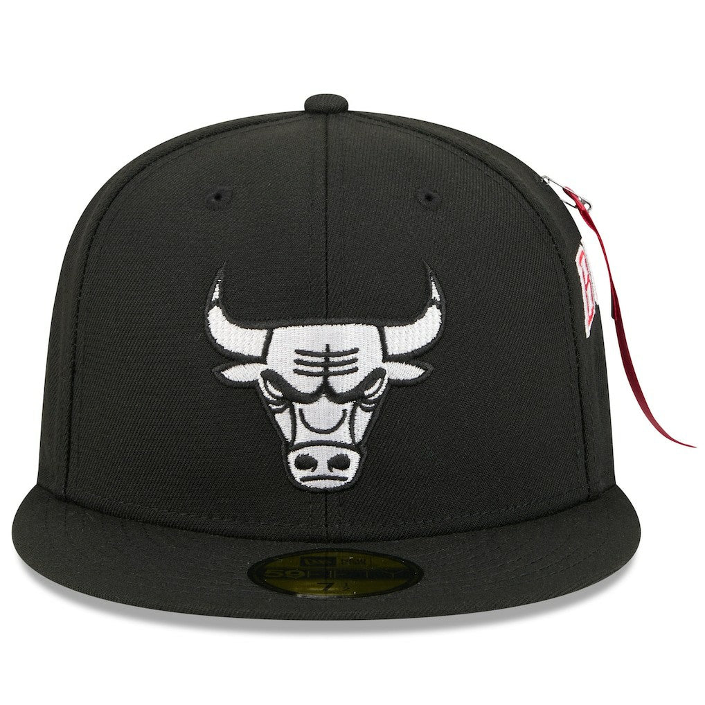 Chicago Bulls x Alpha Industries 59FIFTY Fitted Hat Black | New Era online