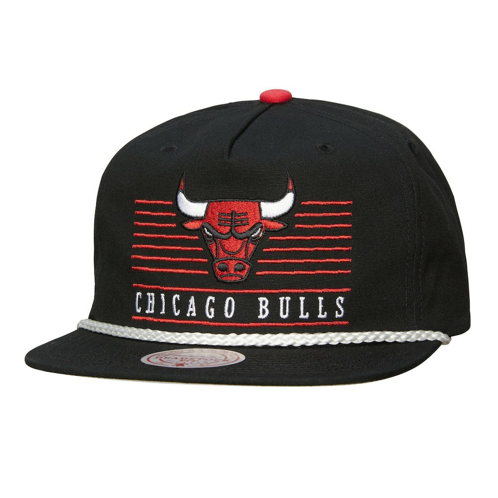 Chicago Bulls Ascend Deadstock Snapback Hat Black | Mitchell & Ness for sale