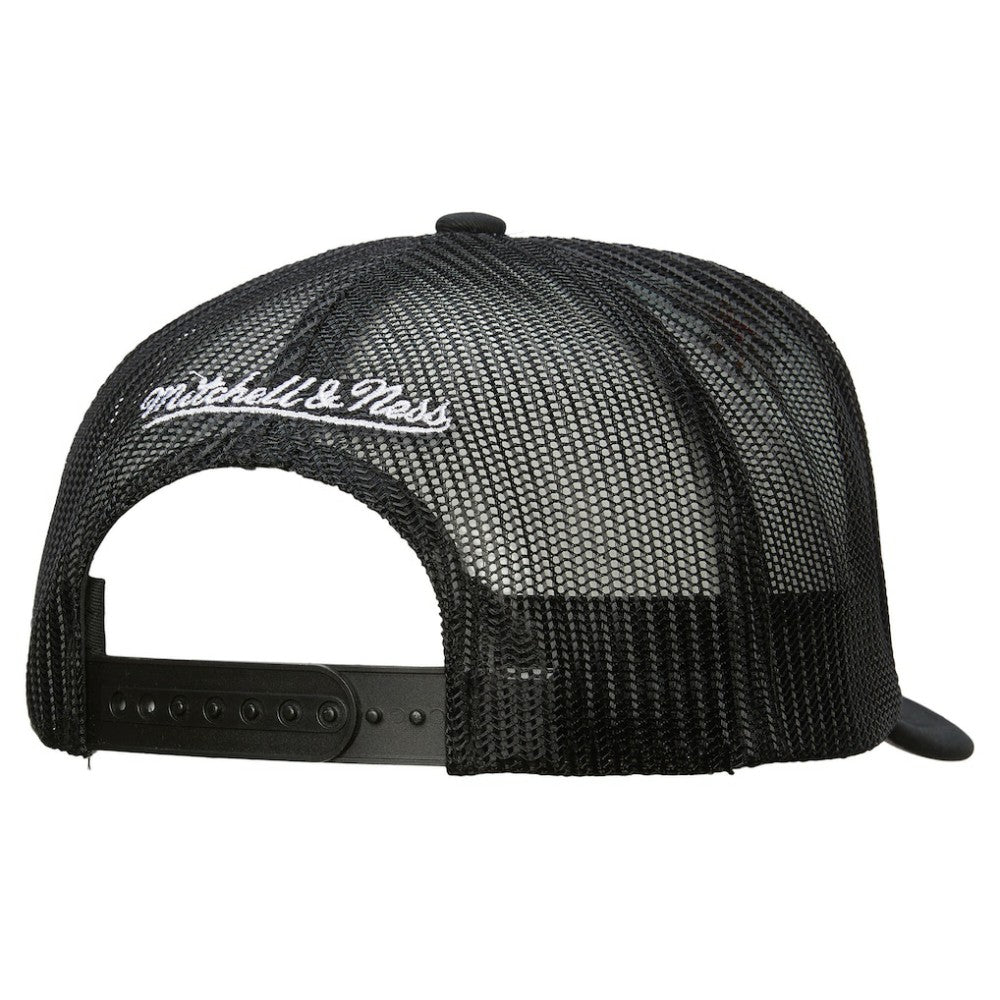 Boston Bruins Mitchell & Ness Gridlock Trucker Adjustable Hat - White/Black - NHL 202545052
