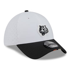 Cincinnati Bengals New Era 2025 NFL Training Camp 39THIRTY Flex Hat White/Black