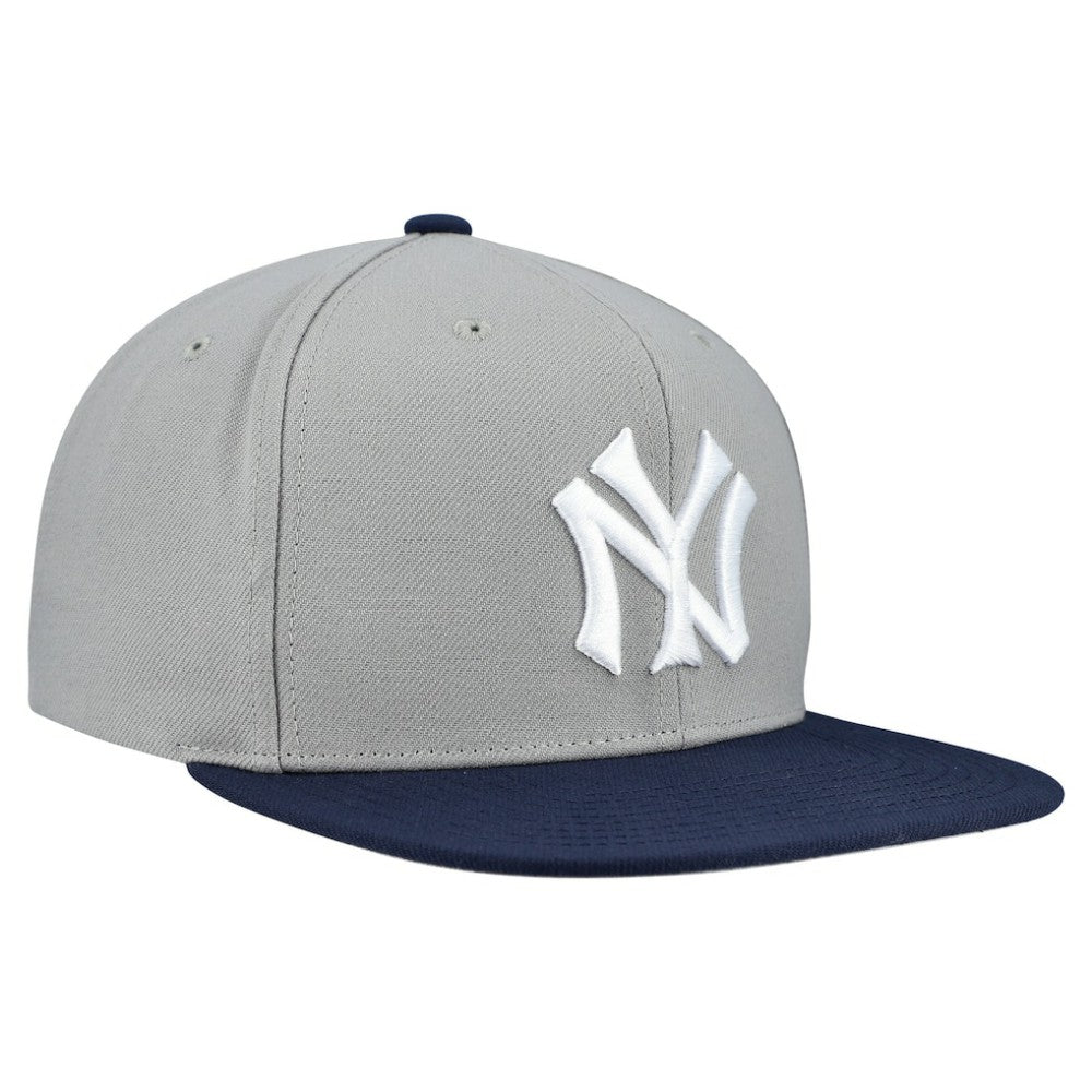 New York Yankees Mitchell & Ness Cooperstown Collection Basic Flip Snapback Hat - Gray - Mitchell & Ness Online