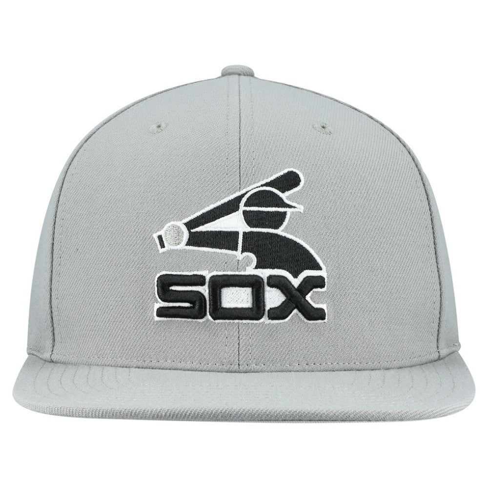 Chicago White Sox Mitchell & Ness Cooperstown Collection Basic Flip Snapback Hat - Gray - Mitchell & Ness Online
