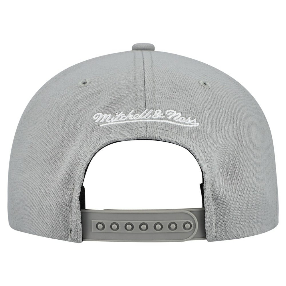 San Francisco Giants Mitchell & Ness Cooperstown Collection Basic Flip Snapback Hat - Gray - Mitchell & Ness Online