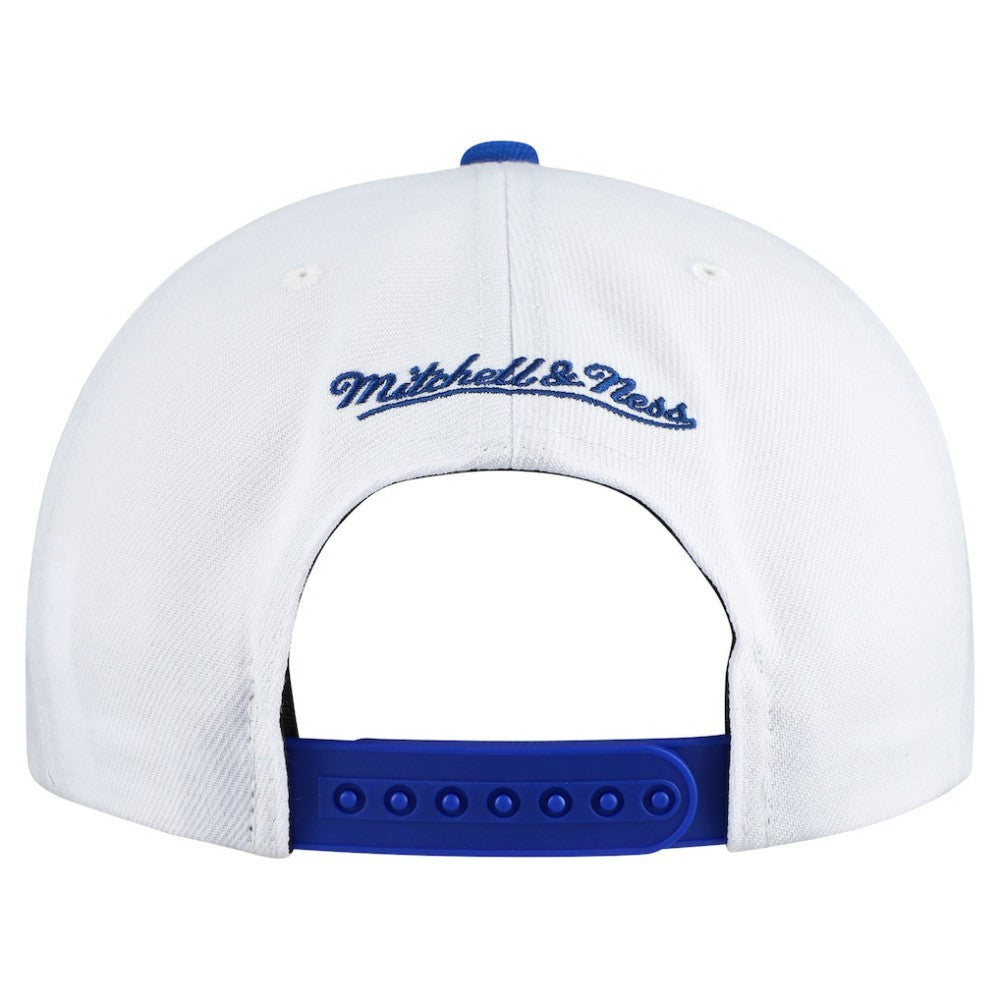 Chicago White Sox Mitchell & Ness Cooperstown Collection Basic Flip Snapback Hat - White - Mitchell & Ness Lifestyle