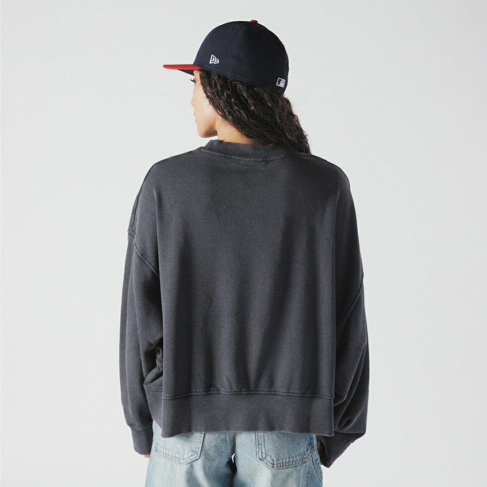 Atlanta Braves New Era Women's Boxy Mineral Wash Dolmen Sleeve Cropped Sweatshirt - Navy - New Era Discount
