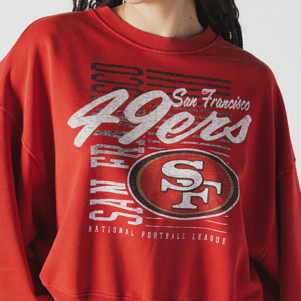 San Francisco 49ers New Era Women's Oversized Throwback Mineral Wash Crew Neck Sweatshirt Scarlet