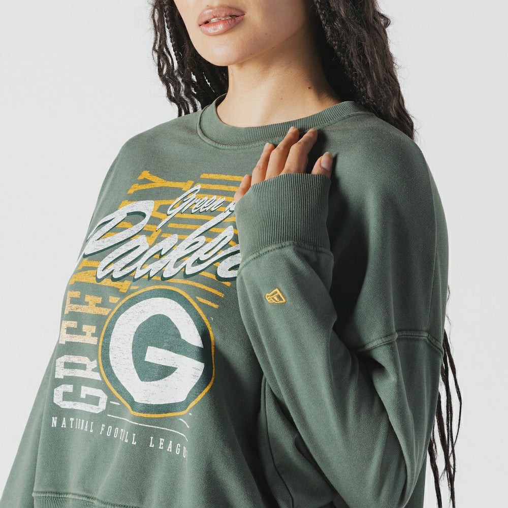 Green Bay Packers New Era Women's Oversized Throwback Mineral Wash Crew Neck Sweatshirt Green