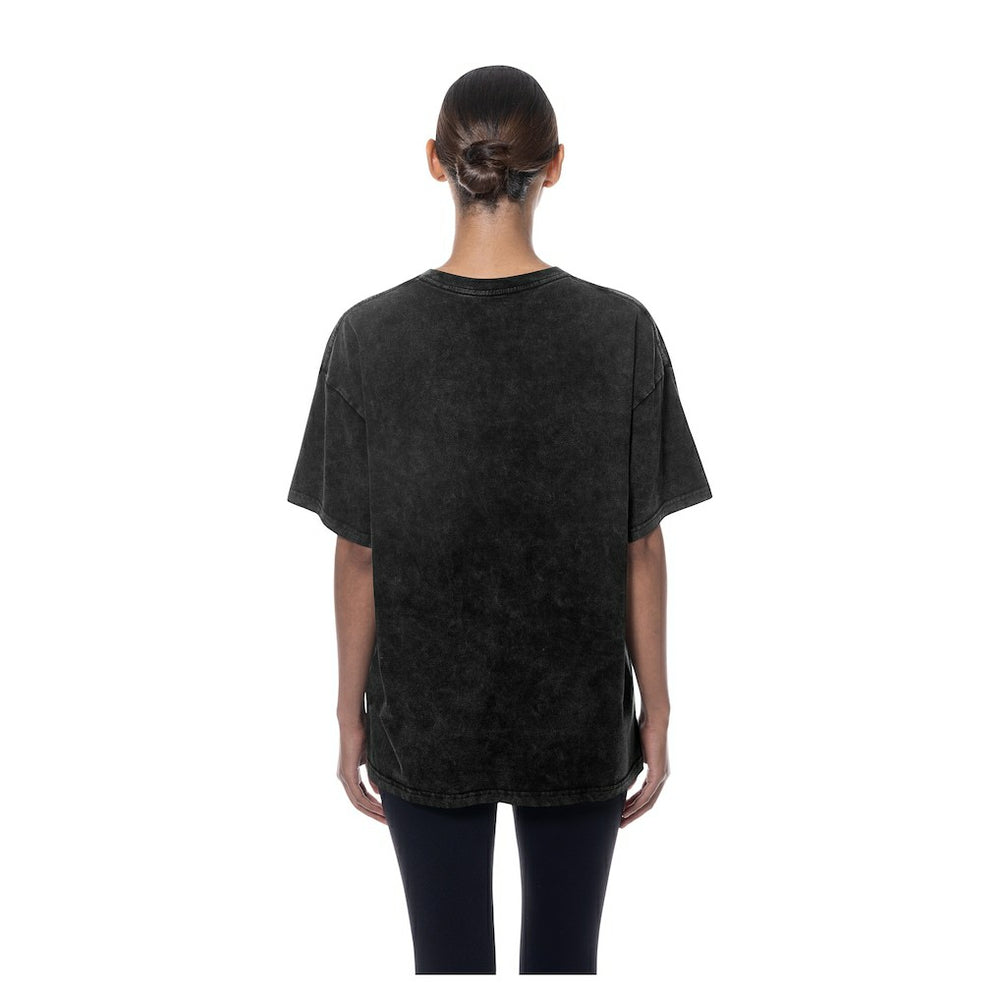 New York Knicks Women's Throwback Mineral Wash Oversized T-Shirt Black | New Era Lifestyle