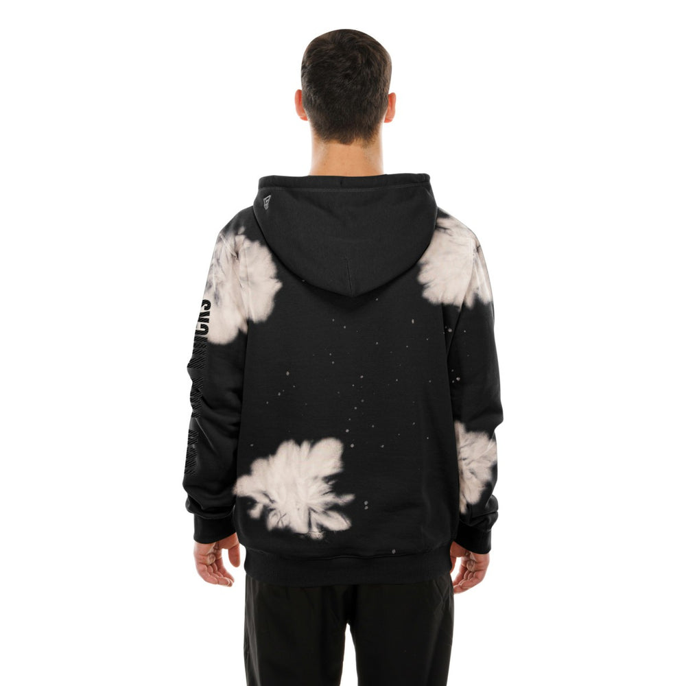 New York Knicks Injection Bleached Out Raw Edge Hoodie Black | New Era