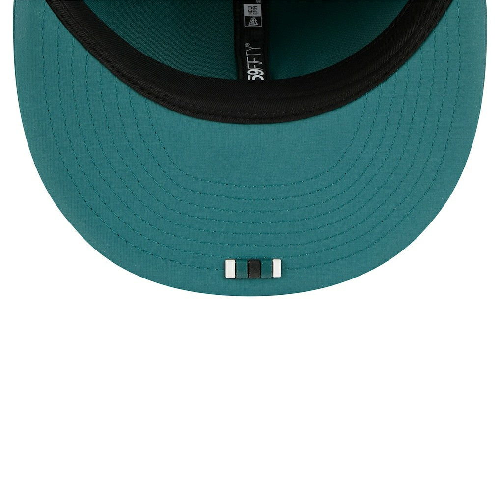 Philadelphia Eagles New Era 2025 Sideline 59FIFTY Fitted Hat Midnight Green