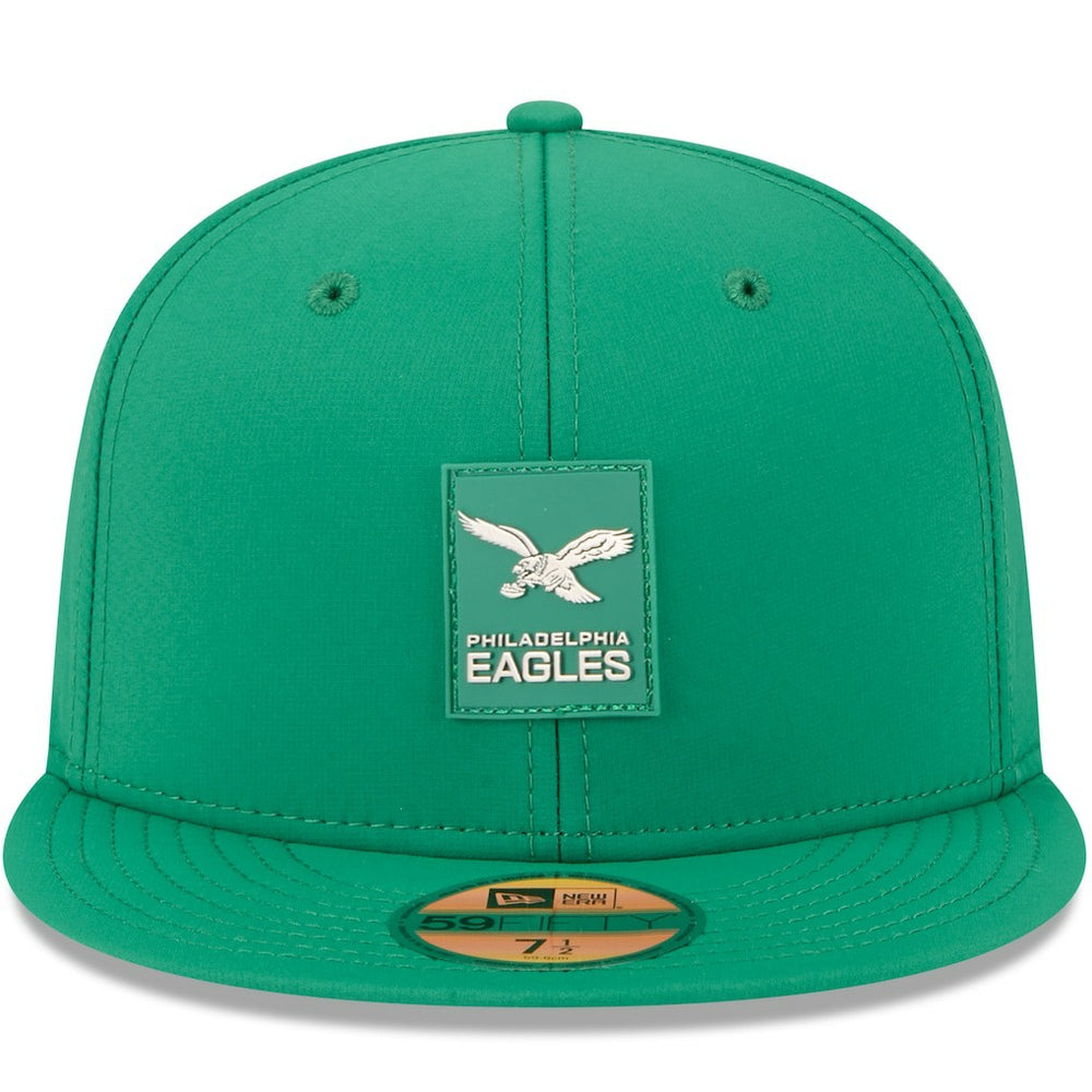 Philadelphia Eagles New Era 2025 Sideline Throwback 59FIFTY Fitted Hat Kelly Green