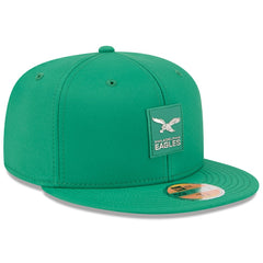 Philadelphia Eagles New Era 2025 Sideline Throwback 59FIFTY Fitted Hat Kelly Green