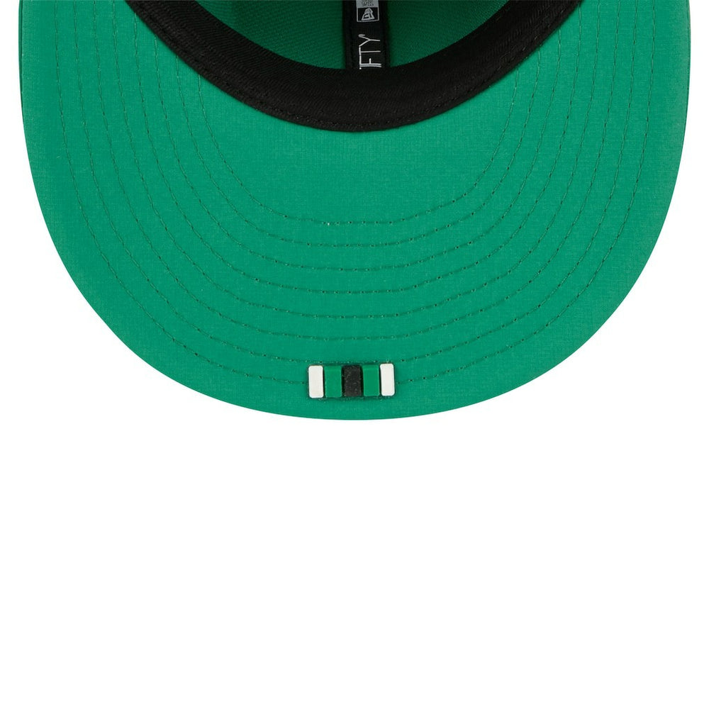 Philadelphia Eagles New Era 2025 Sideline Throwback 59FIFTY Fitted Hat Kelly Green