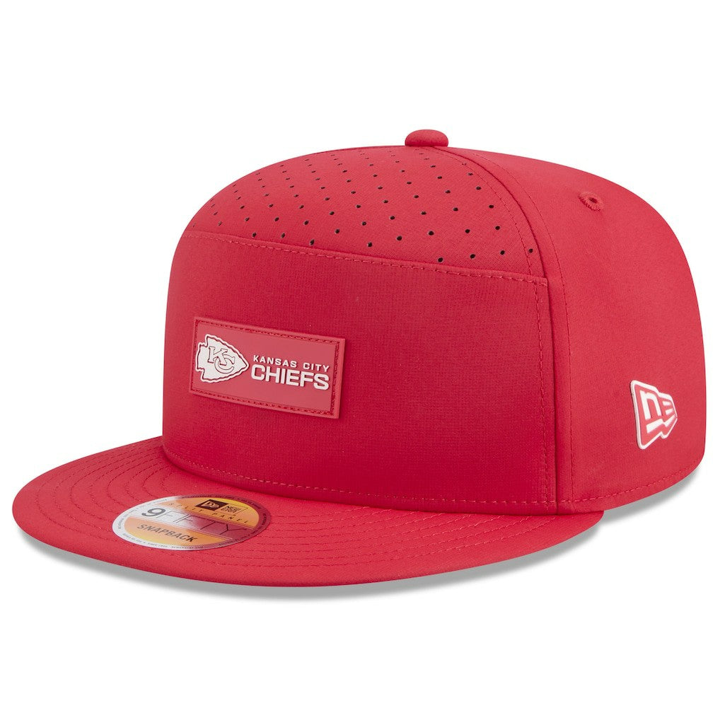Kansas City Chiefs New Era 2025 Sideline Split Panel 9FIFTY Snapback Hat Red