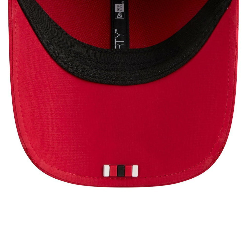San Francisco 49ers New Era 2025 Sideline M-Crown 9FORTY Adjustable Hat Scarlet