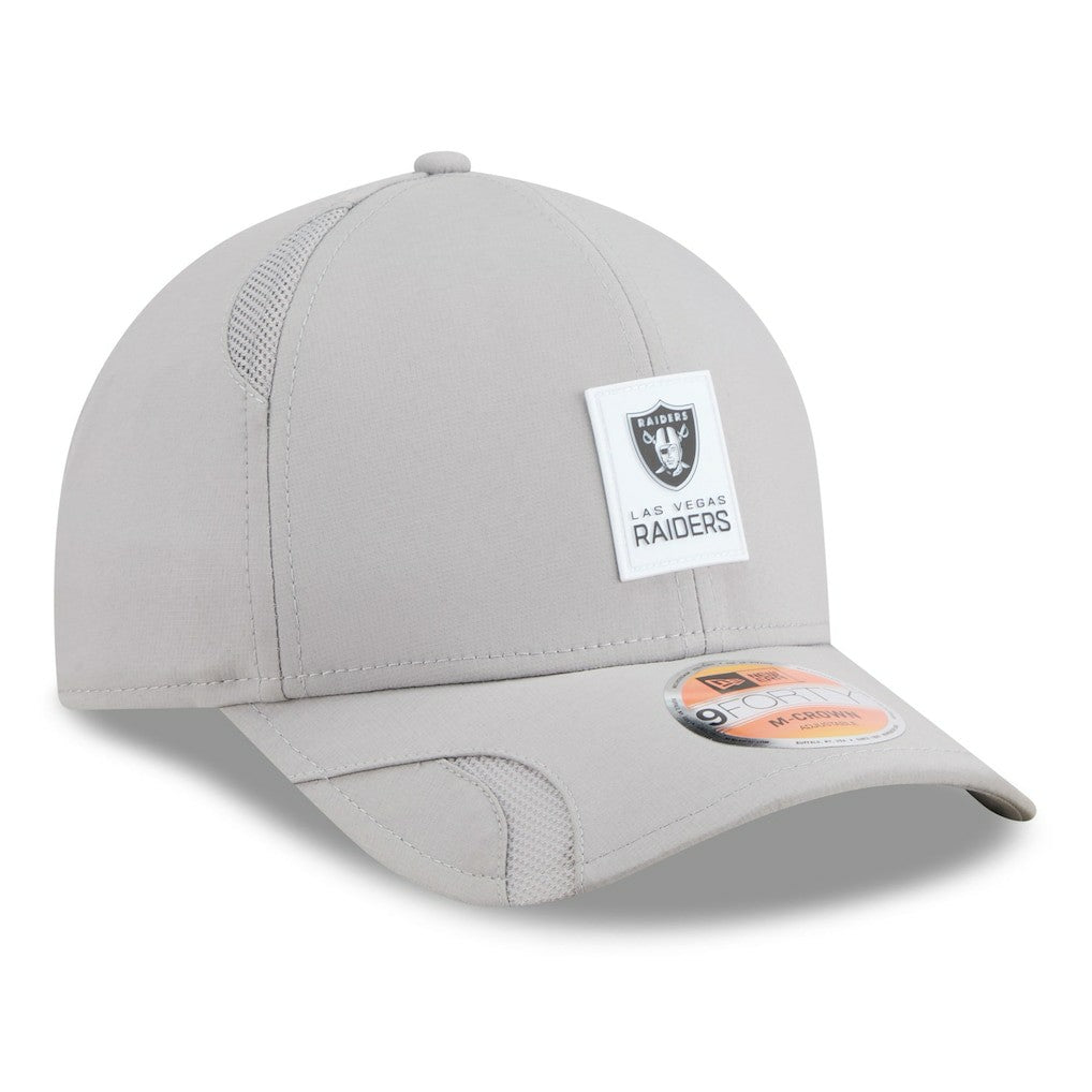 Las Vegas Raiders New Era 2025 Sideline M-Crown 9FORTY Adjustable Hat Gray
