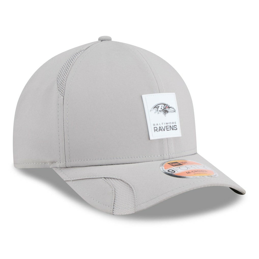 Baltimore Ravens New Era 2025 Sideline M-Crown 9FORTY Adjustable Hat Gray