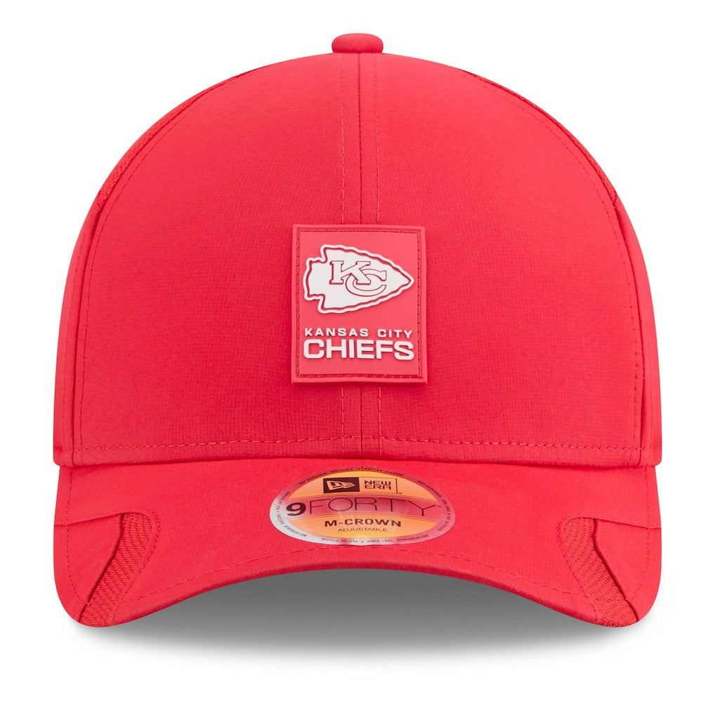 Kansas City Chiefs New Era Youth 2025 Sideline 9FORTY Adjustable Hat Red
