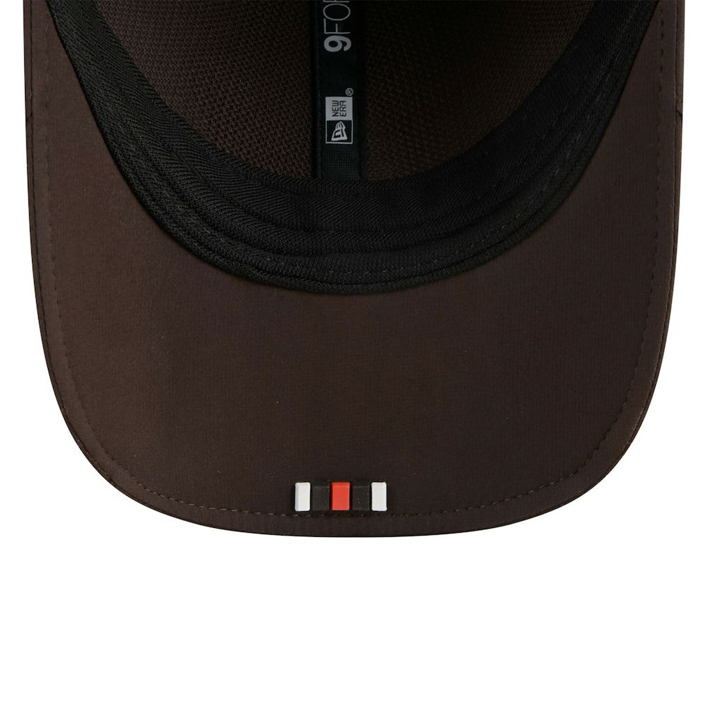 Cleveland Browns New Era Youth 2025 Sideline 9FORTY Adjustable Hat Brown