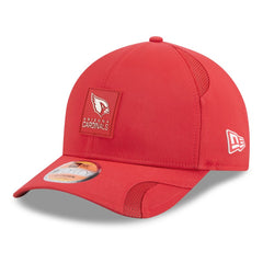 Arizona Cardinals New Era Youth 2025 Sideline 9FORTY Adjustable Hat Cardinal