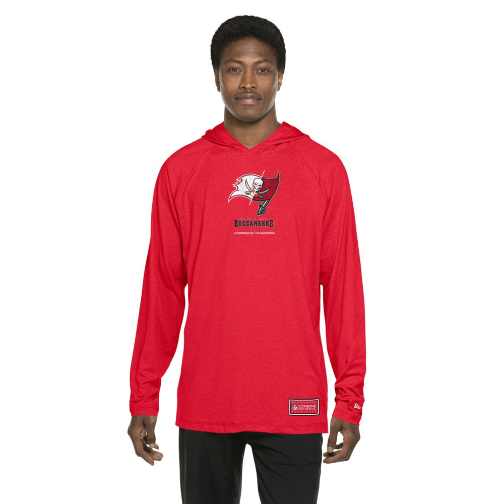Tampa Bay Buccaneers New Era Functional Fandom Hoodie Red