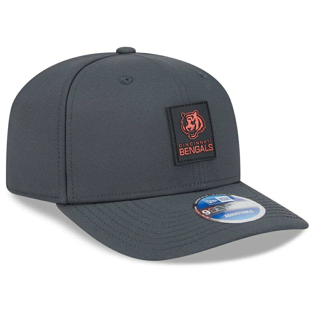 Cincinnati Bengals New Era 2025 Sideline Cold Weather 9SEVENTY Adjustable Hat Charcoal