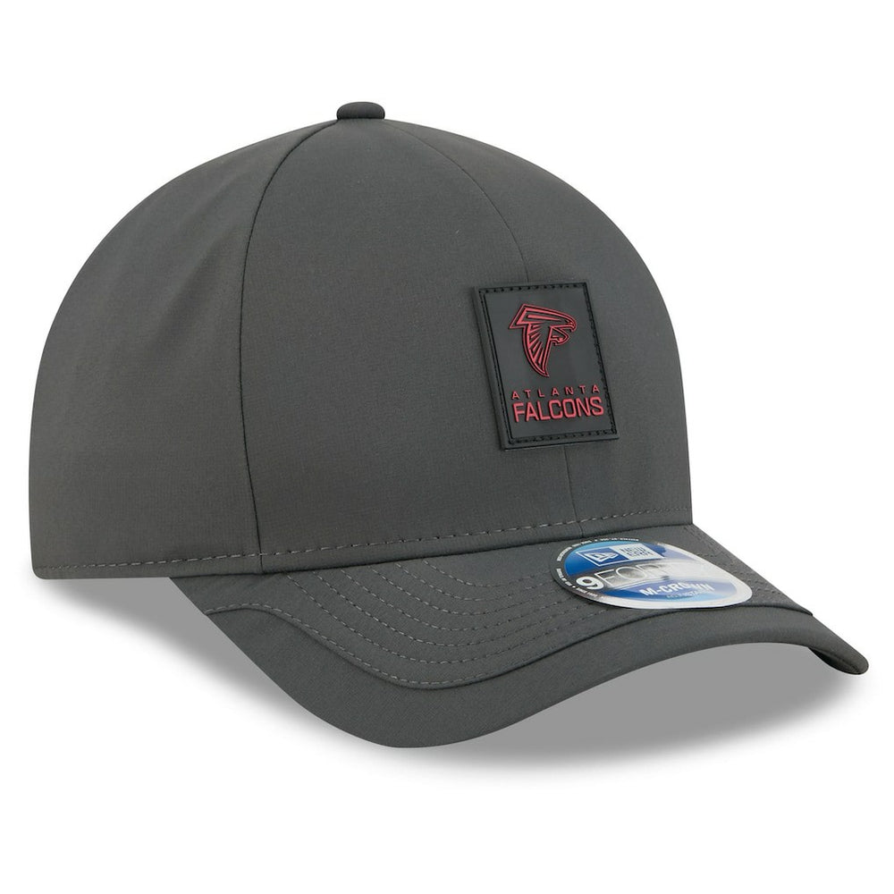Atlanta Falcons New Era 2025 Sideline Cold Weather 9FORTY M-Crown Adjustable Hat Charcoal